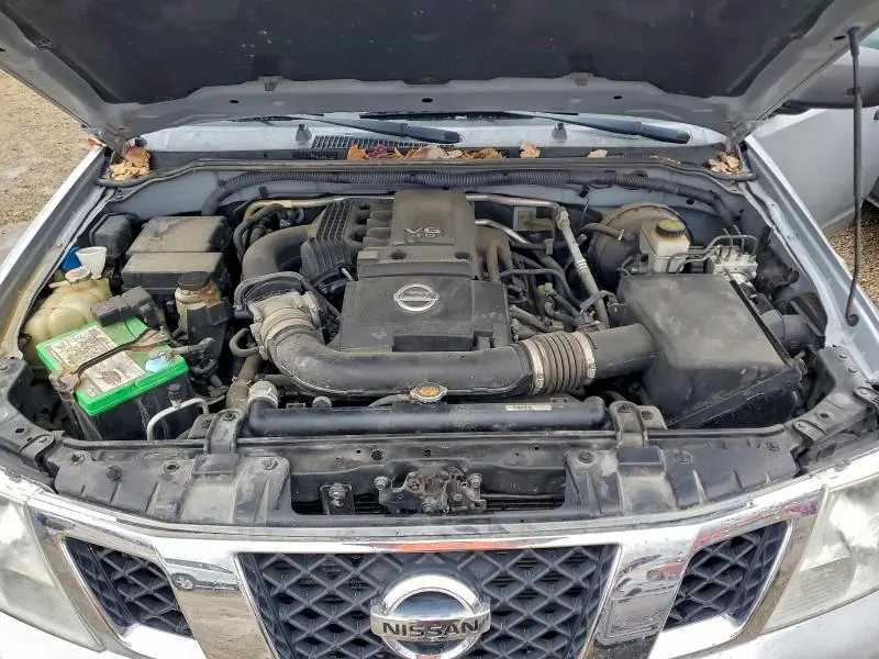 2012 NISSAN FRONTIER S  