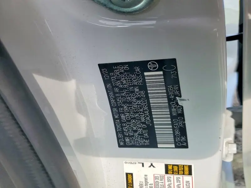 2024 TOYOTA PRIUS XLE  