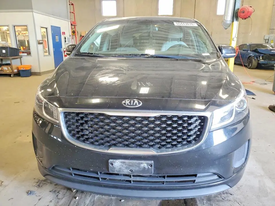 2016 KIA SEDONA LX  
