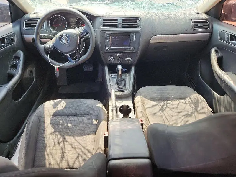 2016 VOLKSWAGEN JETTA SE  