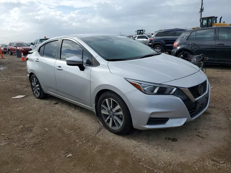 2020 NISSAN VERSA SV  