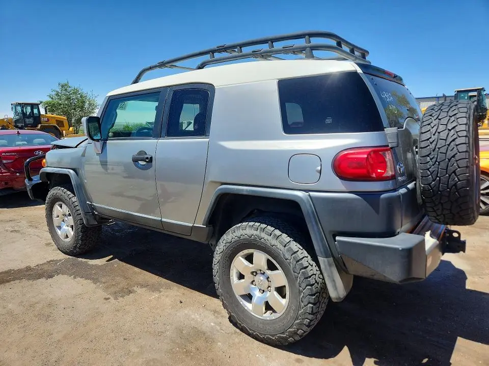 2010 TOYOTA FJ CRUISER BASE  