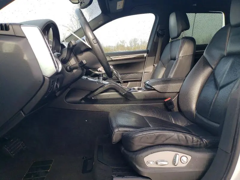 2012 PORSCHE CAYENNE   