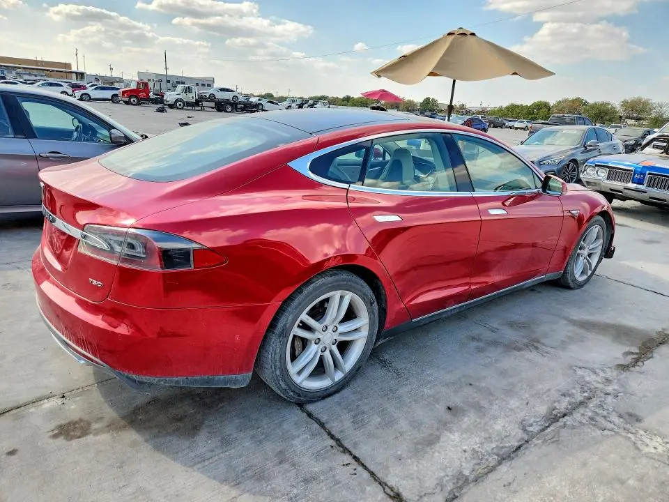 2014 TESLA MODEL S   