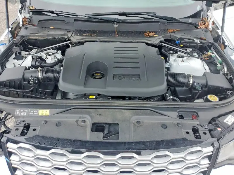 2025 LAND ROVER DISCOVERY METROPOLITAN EDITION  