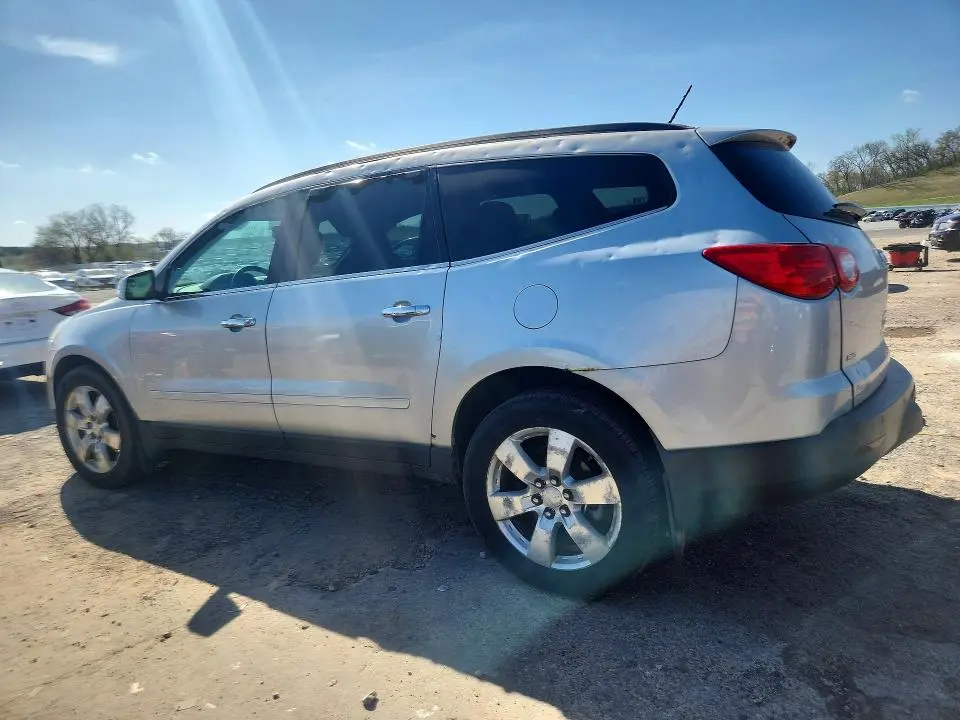 2012 CHEVROLET TRAVERSE LT  