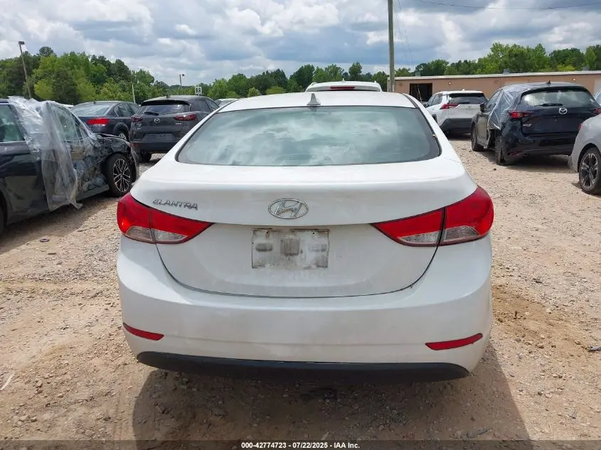 2015 HYUNDAI ELANTRA SE