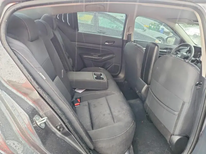 2022 NISSAN ALTIMA SV  