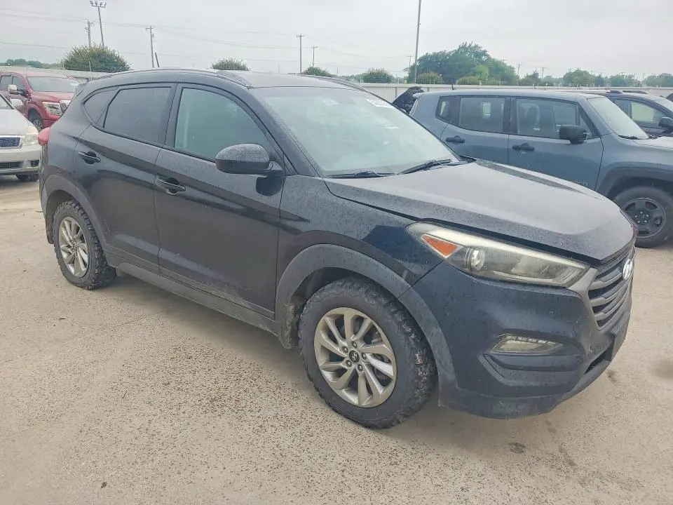 2016 HYUNDAI TUCSON   