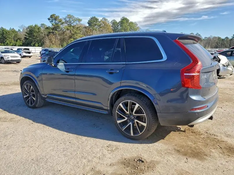2022 VOLVO XC90 T6 MOMENTUM  