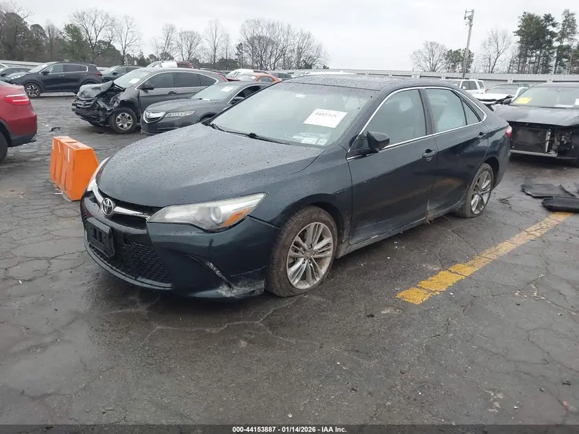 2017 TOYOTA CAMRY SE