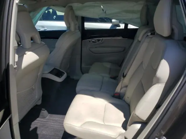2018 VOLVO XC90 T6  