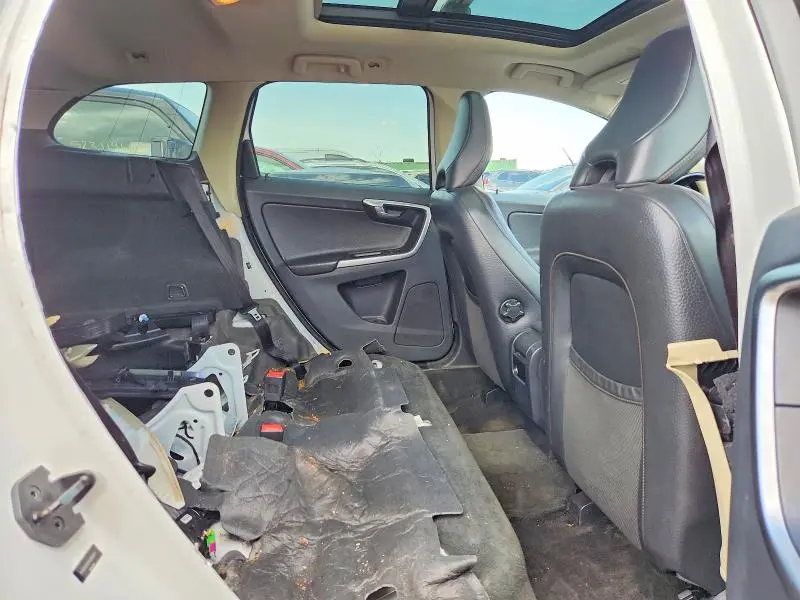 2010 VOLVO XC60 T6  