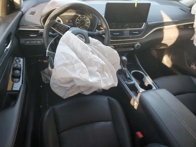 2024 NISSAN ALTIMA SR  