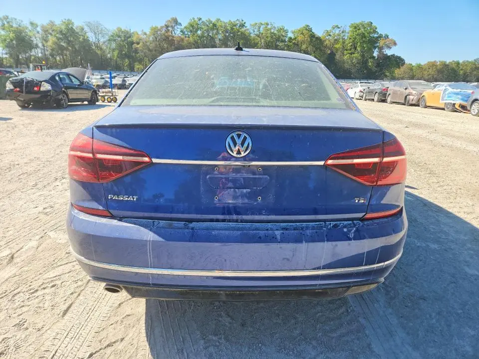 2017 VOLKSWAGEN PASSAT R-LINE  