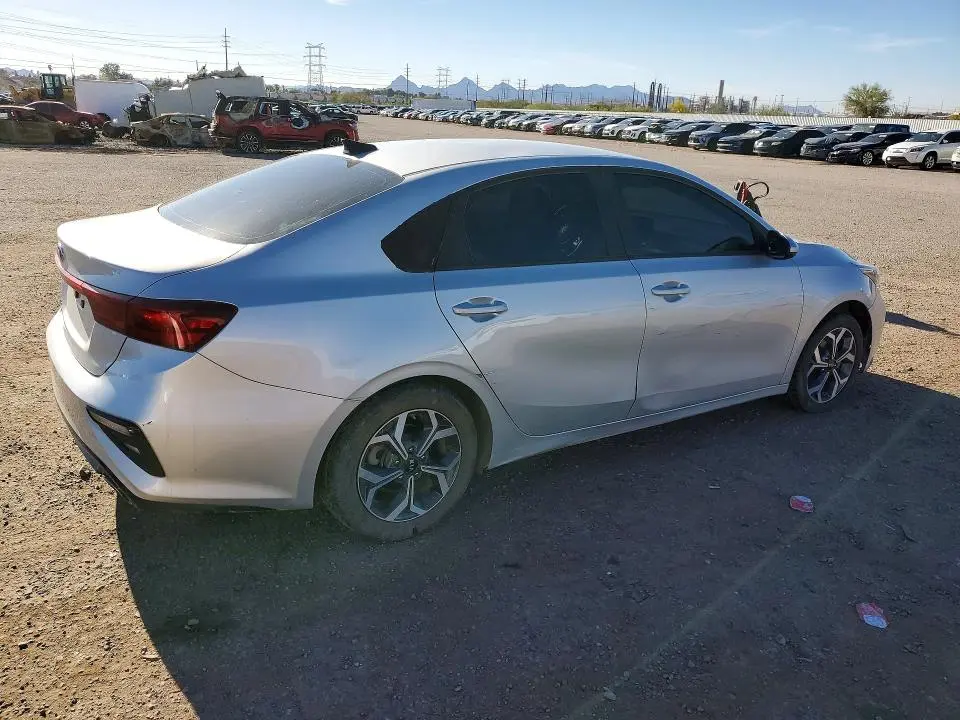 2019 KIA FORTE LXS  