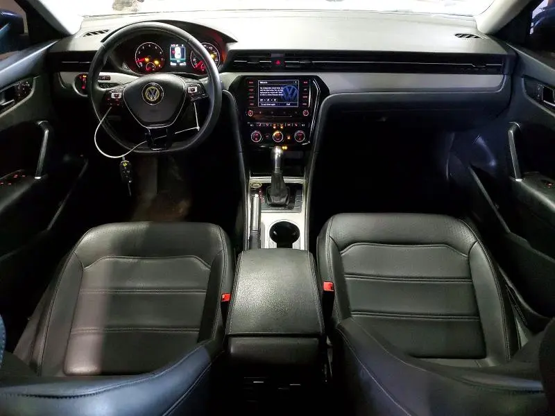 2021 VOLKSWAGEN PASSAT SE  
