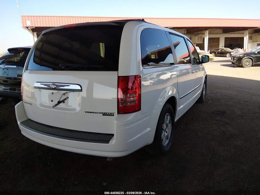 2010 CHRYSLER TOWN & COUNTRY TOURING
