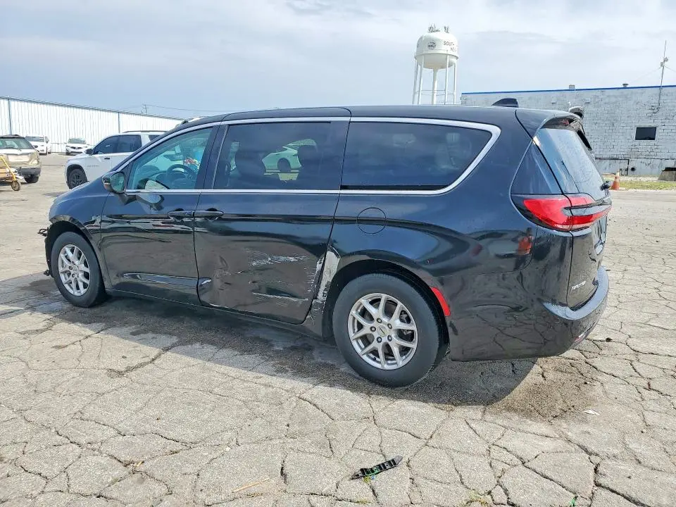 2023 CHRYSLER PACIFICA TOURING L  