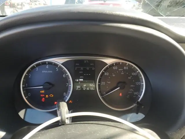 2019 NISSAN KICKS S  