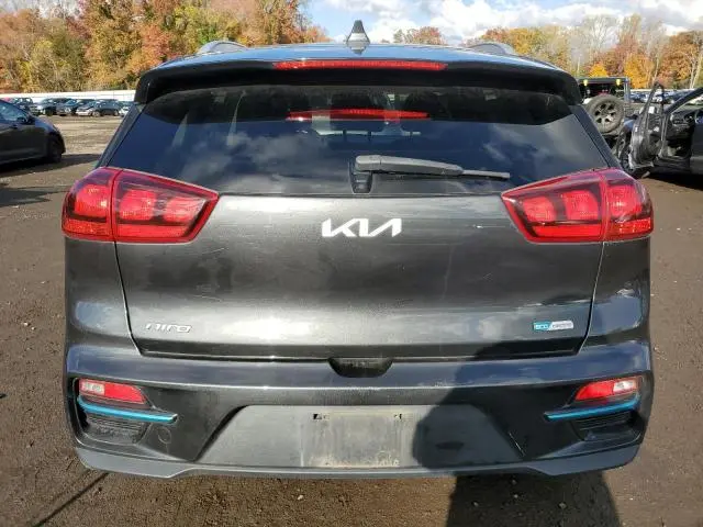2022 KIA NIRO S  