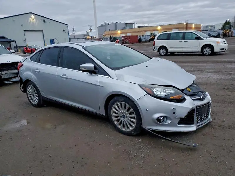 2012 FORD FOCUS TITANIUM  