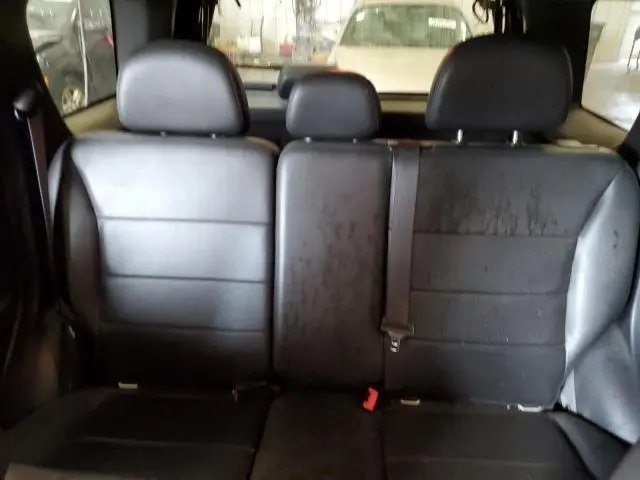 2010 FORD ESCAPE LIMITED  