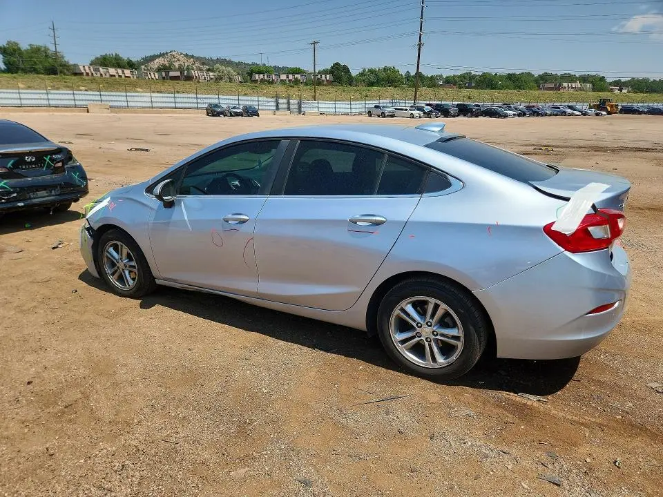 2017 CHEVROLET CRUZE LT  