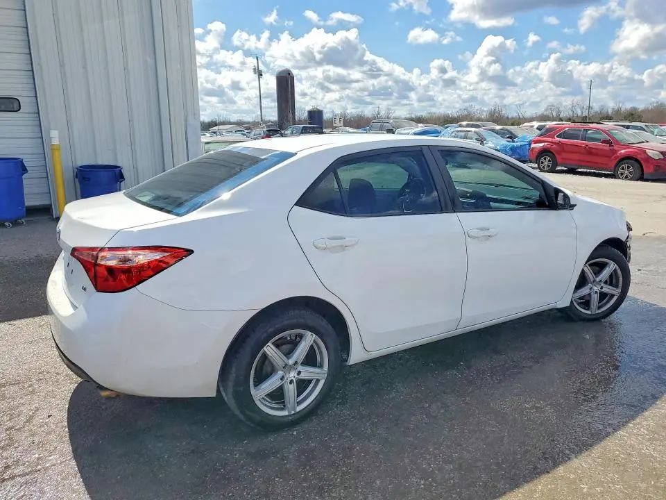 2018 TOYOTA COROLLA LE  