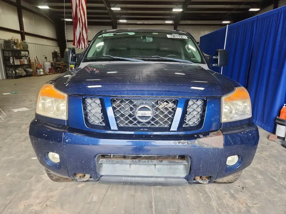 2012 NISSAN TITAN SV  
