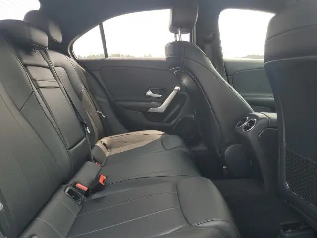 2021 MERCEDES-BENZ A 220 4MATIC  