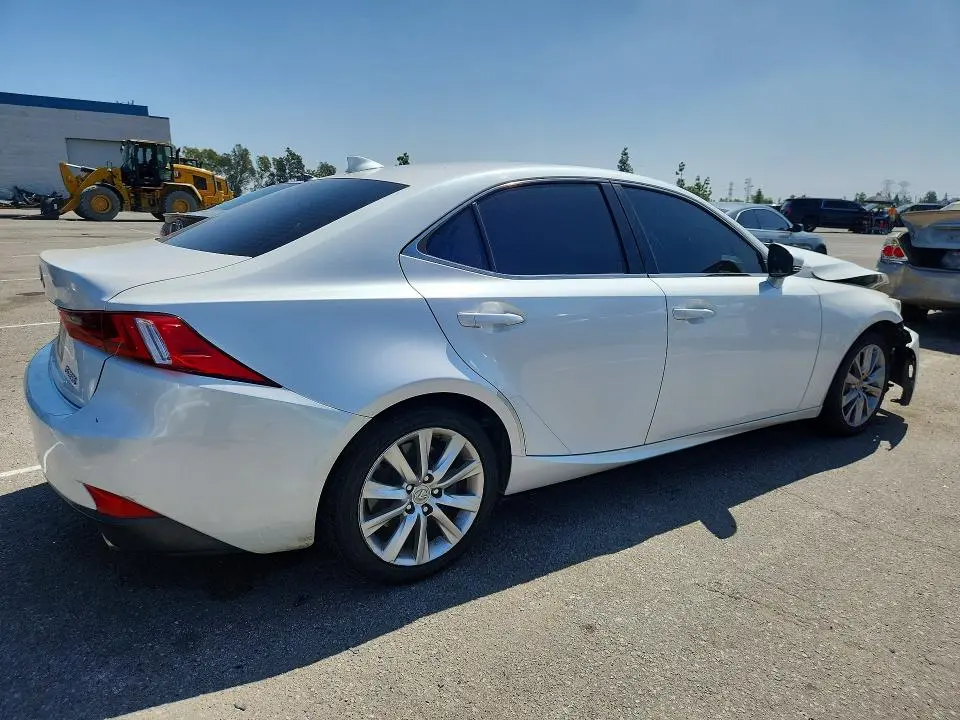 2016 LEXUS IS 200T  