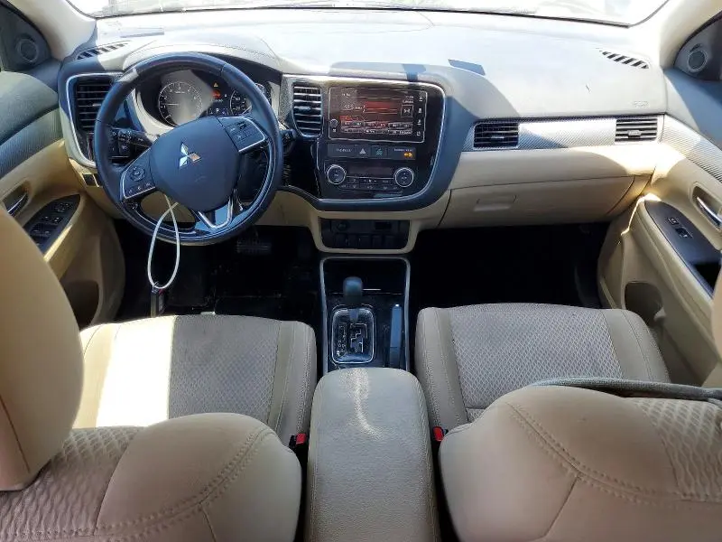 2018 MITSUBISHI OUTLANDER SE  