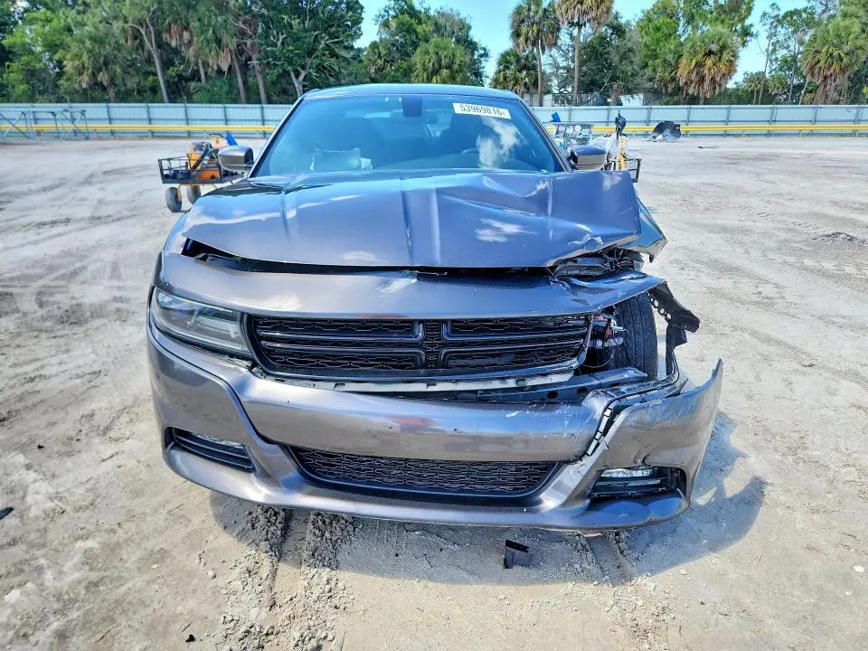 2016 DODGE CHARGER SXT  