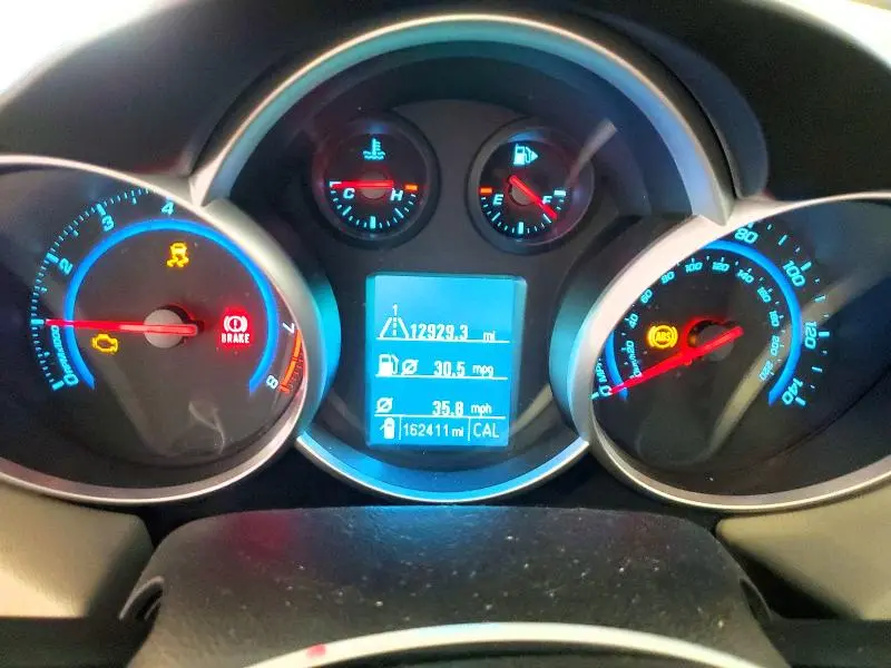 2012 CHEVROLET CRUZE LS  