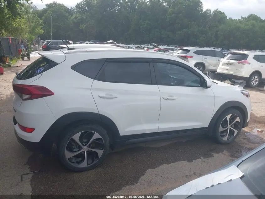 2016 HYUNDAI TUCSON SPORT