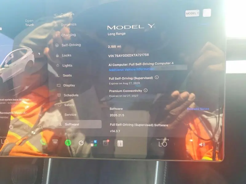 2026 TESLA MODEL Y   