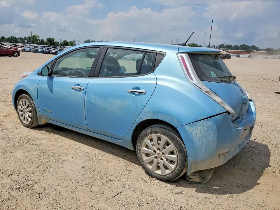 2015 NISSAN LEAF S  