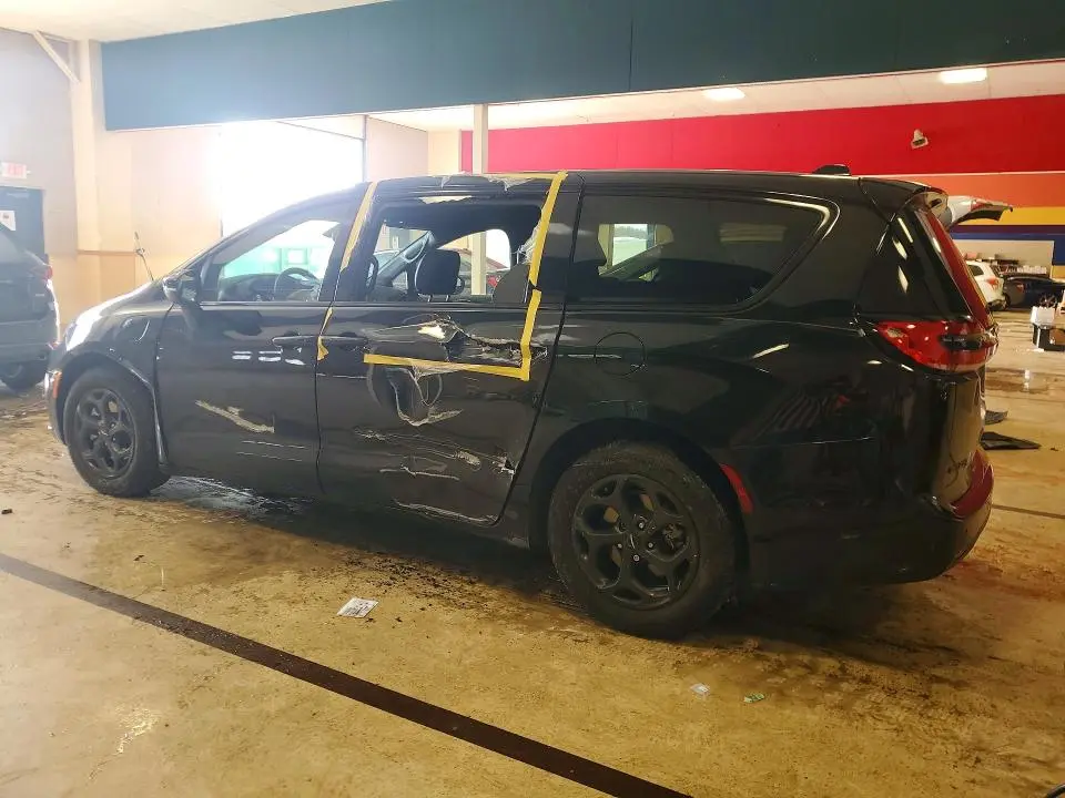 2023 CHRYSLER PACIFICA HYBRID TOURING L  