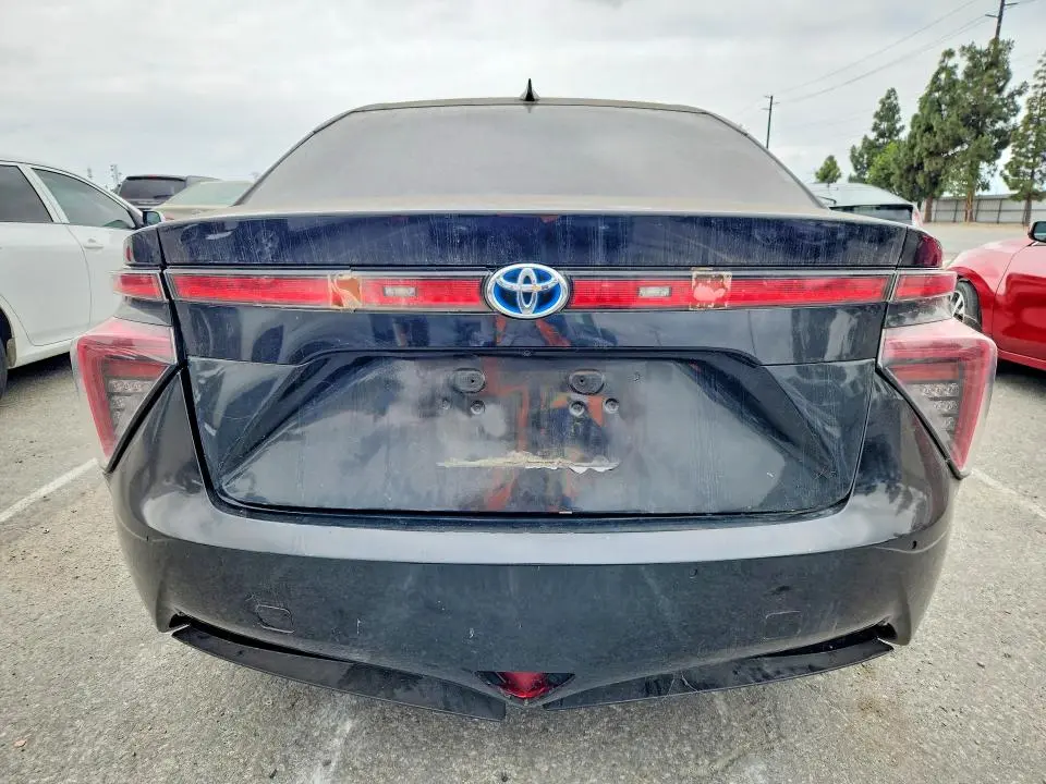2018 TOYOTA MIRAI BASE  