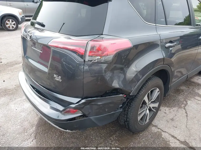 2017 TOYOTA RAV4 XLE