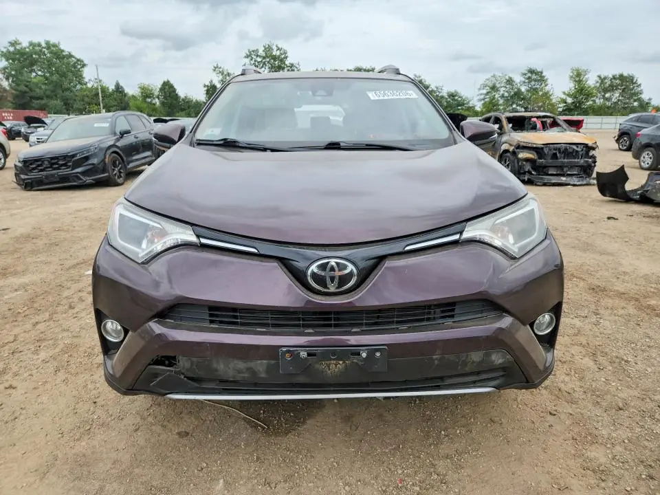 2017 TOYOTA RAV4 XLE  