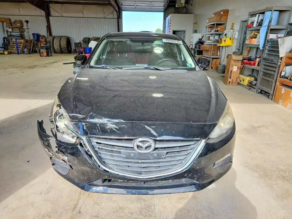 2015 MAZDA 3 SV  