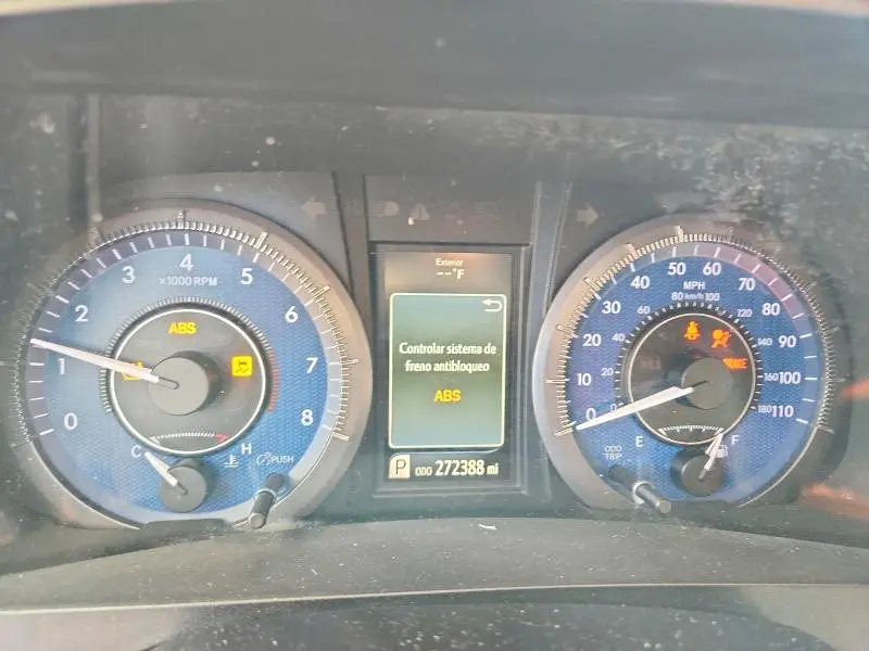 2015 TOYOTA SIENNA XLE  