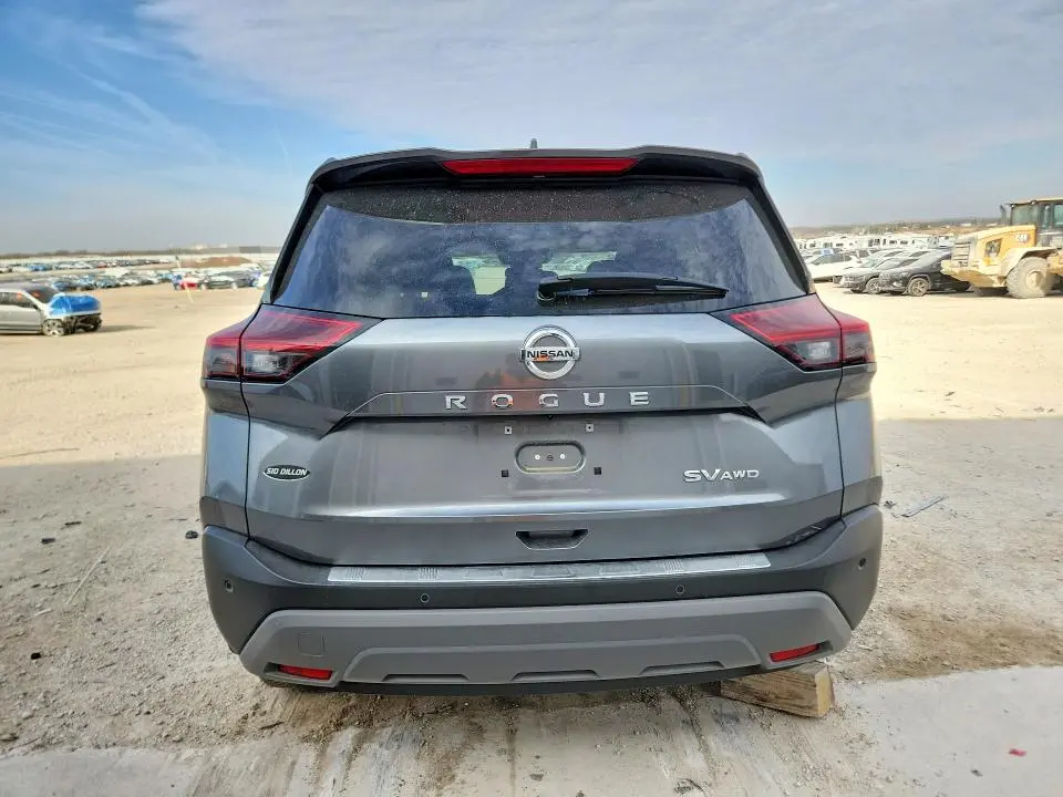 2021 NISSAN ROGUE SV  