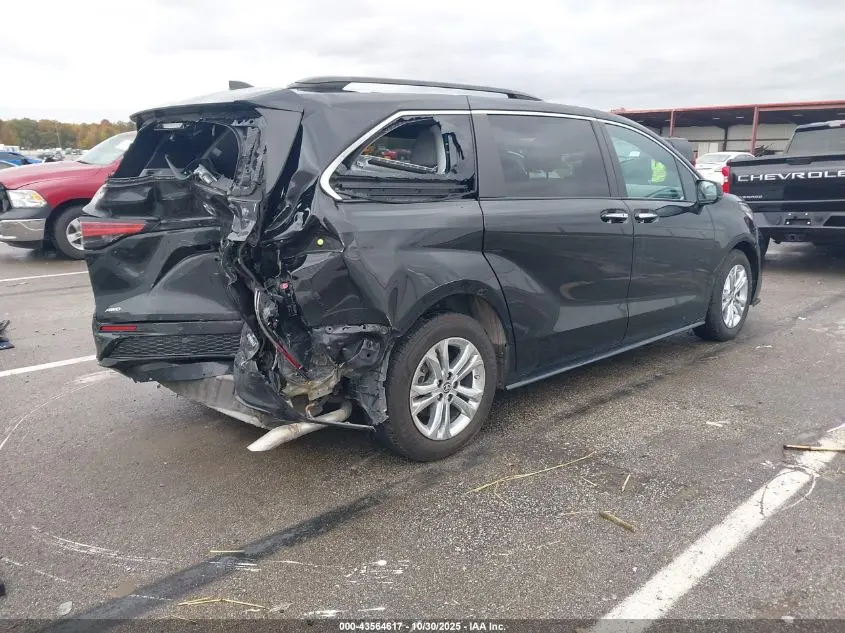2023 TOYOTA SIENNA XSE