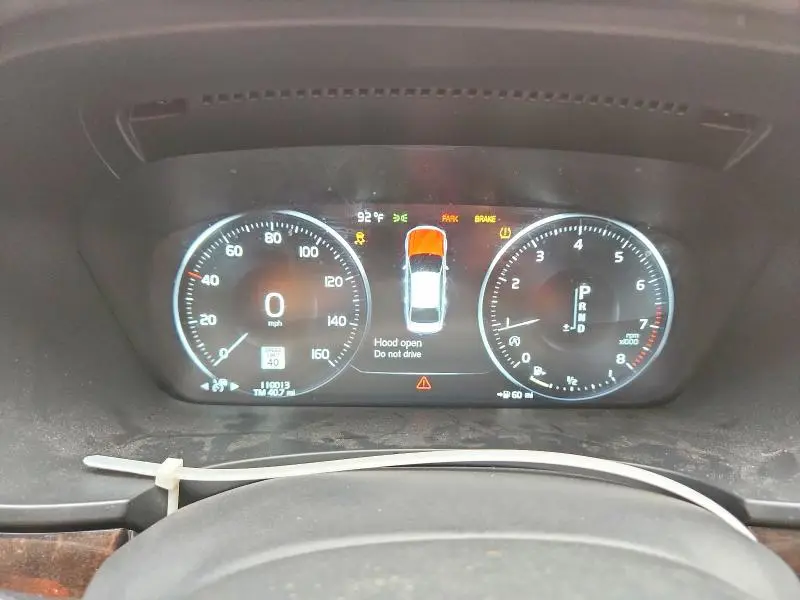 2018 VOLVO S90 T5 MOMENTUM  