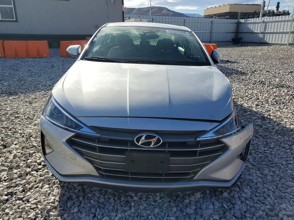 2019 HYUNDAI ELANTRA SEL  