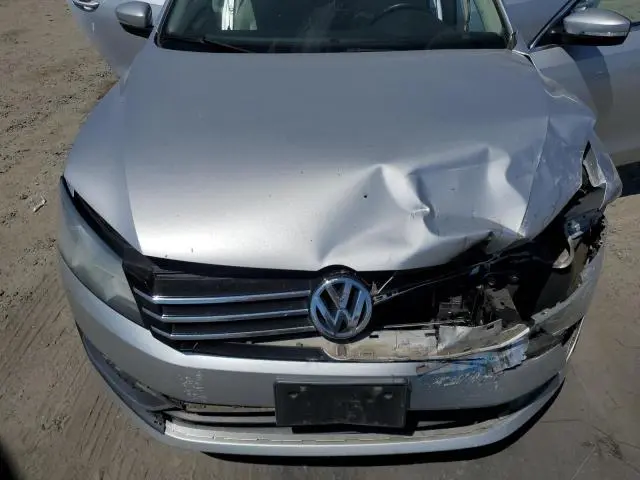 2012 VOLKSWAGEN PASSAT SE  