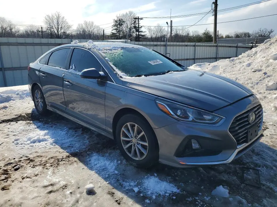 2019 HYUNDAI SONATA SE  